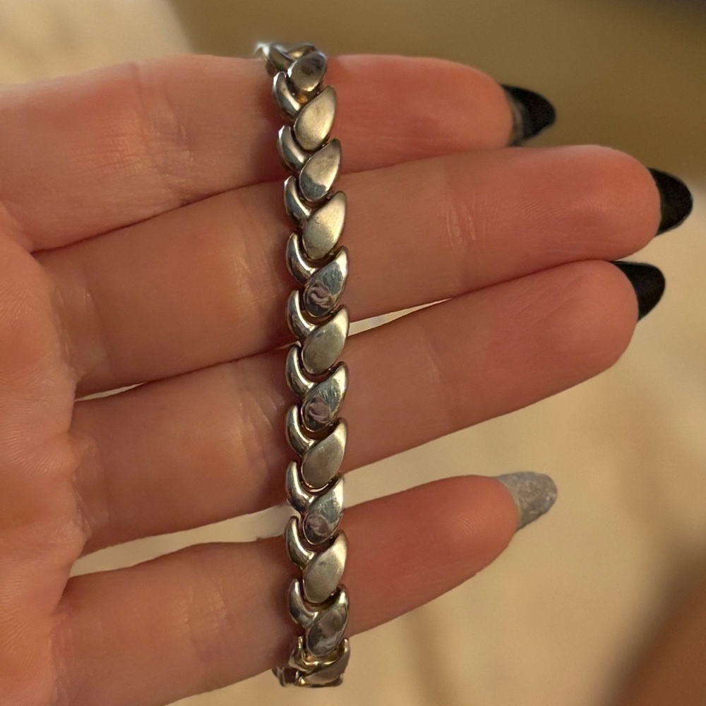 Vintage sterling silver bracelet